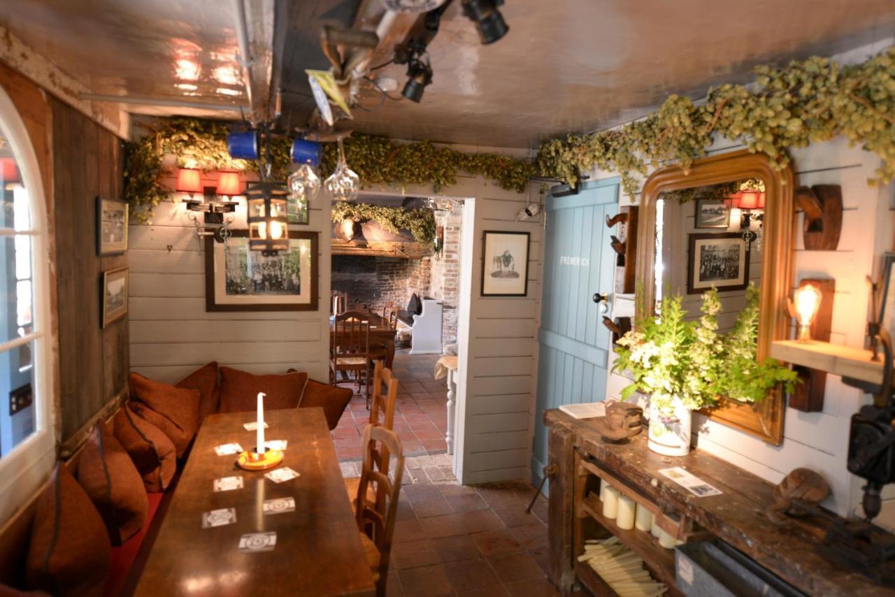 The Woolpack Inn Wavehorne Eksteriør bilde